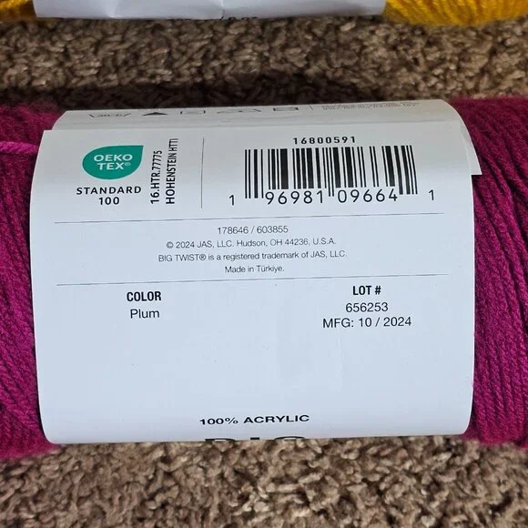 Lot of 4 Big Twist Value Yarn 380 Yds Each Varisty Gold/Yellow Plum Soft Purple - Picture 4 of 6